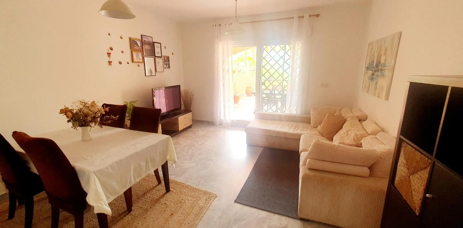 Vive La Vida: Torremolinos Apartment
