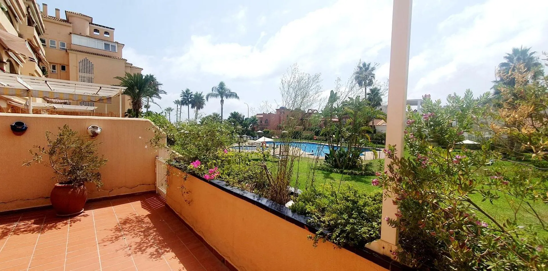 Vive La Vida: Torremolinos Apartment